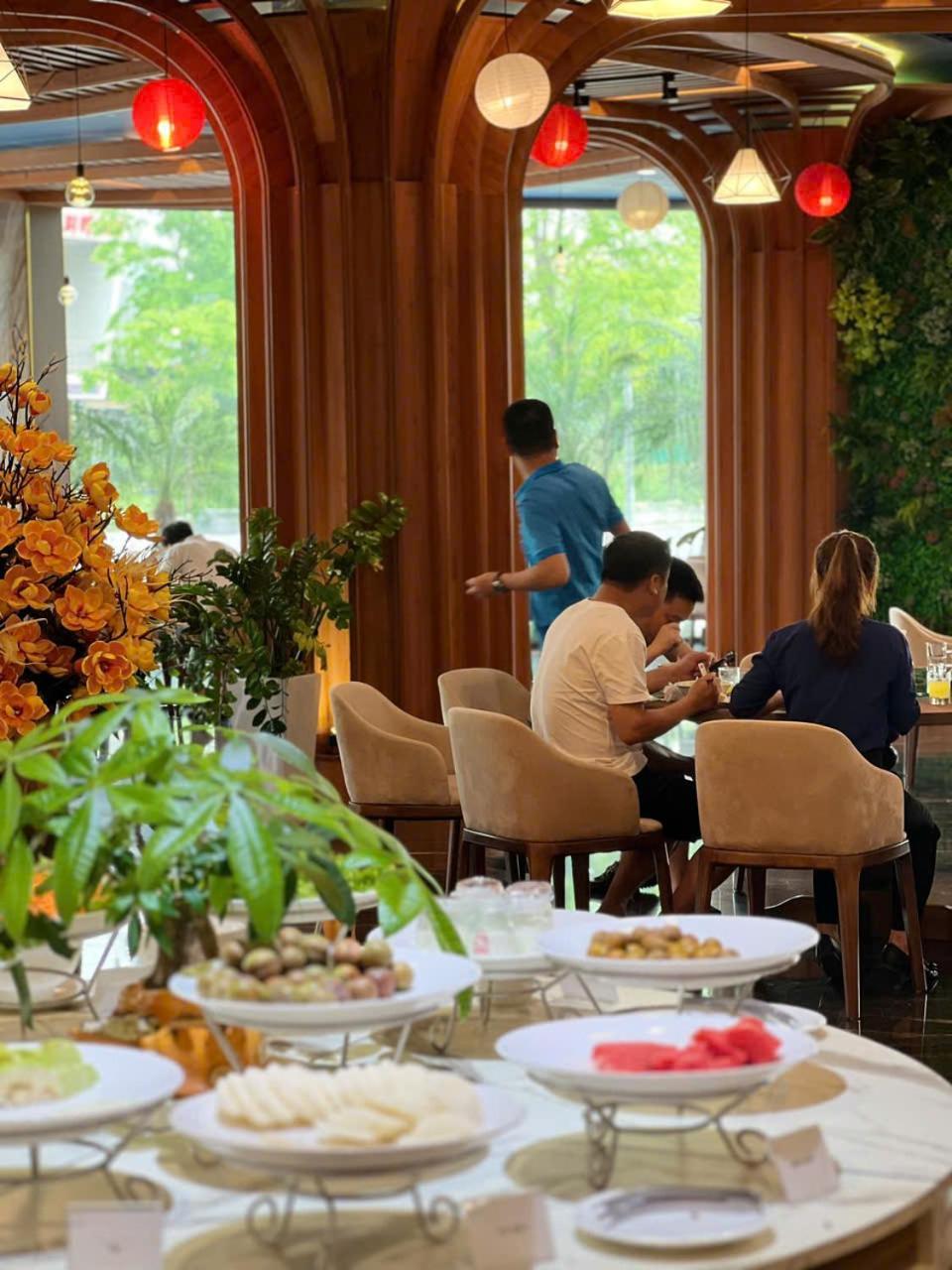 Cam Pha Diamond Hotel Van Don מראה חיצוני תמונה